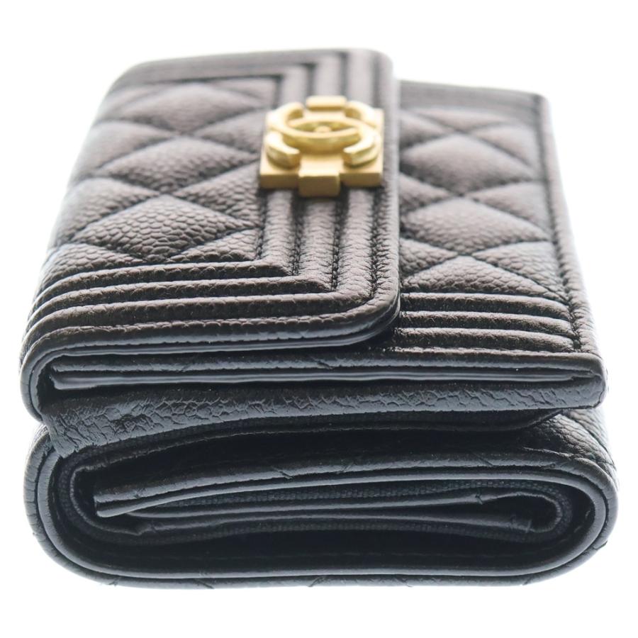 CHANEL（シャネル） ボーイシャネル 三つ折り財布 コンパクト