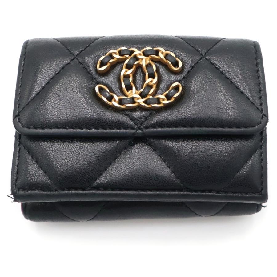 CHANEL（シャネル） シャネル19 三つ折り財布 コンパクトウォレット 
