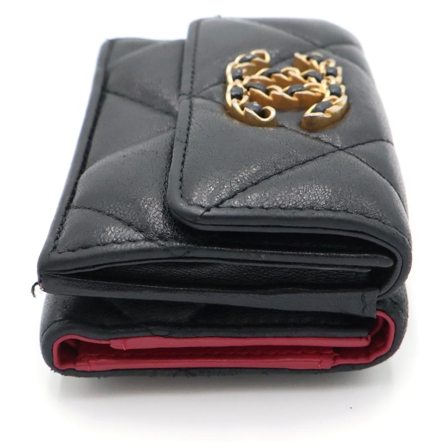 CHANEL（シャネル） シャネル19 三つ折り財布 コンパクトウォレット 