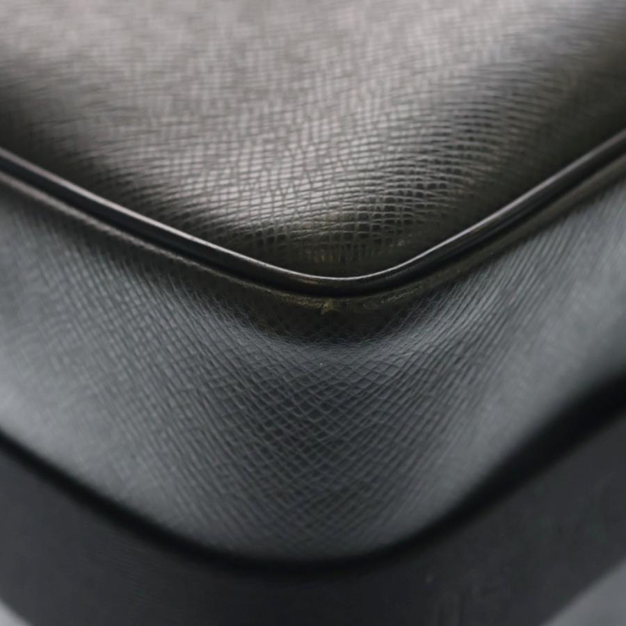 LOUIS VUITTON（ルイ・ヴィトン） リポーターPM タイガ ショルダー