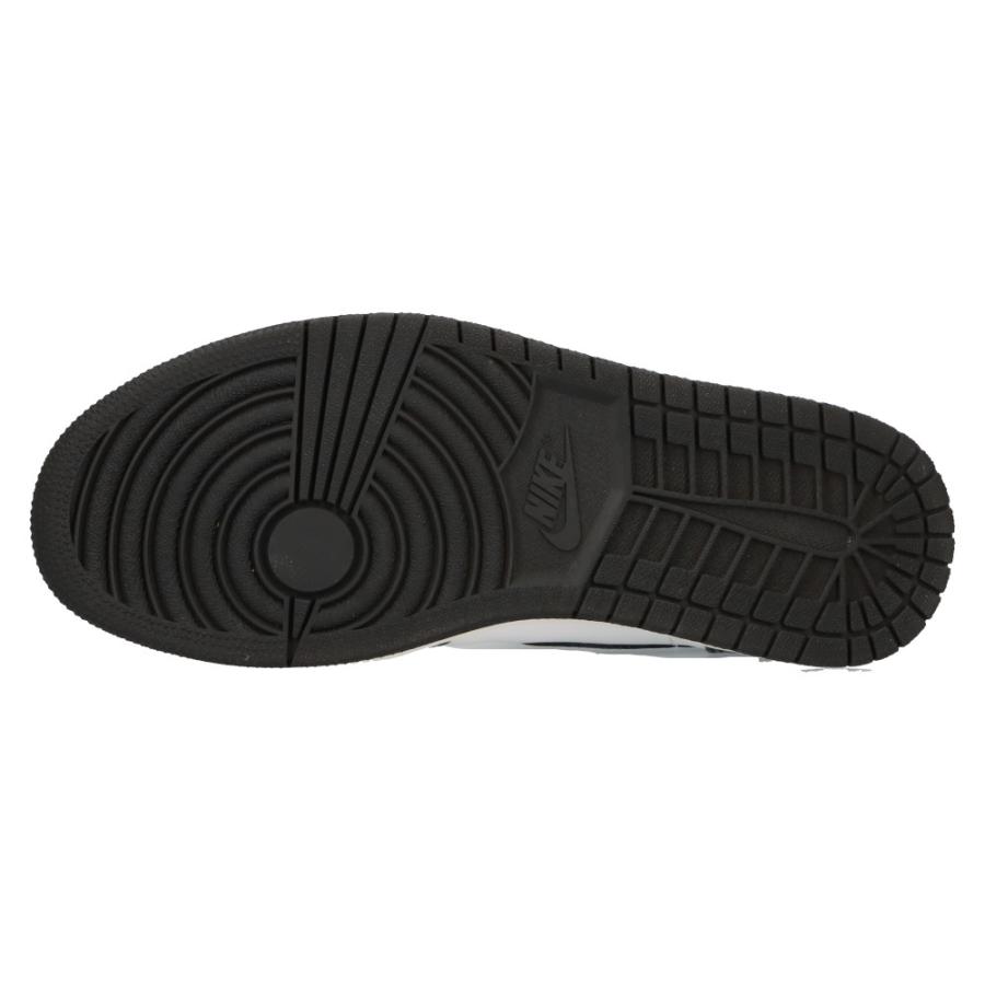 NIKE（ナイキ） エアジョーダン1レトロブラックアンドホワイト