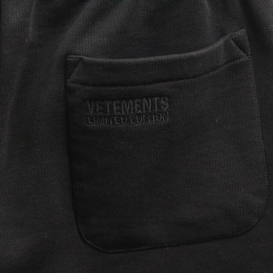 VETEMENTS（ヴェトモン） 20AW Gothic Logo Anarchy Sweat Pants
