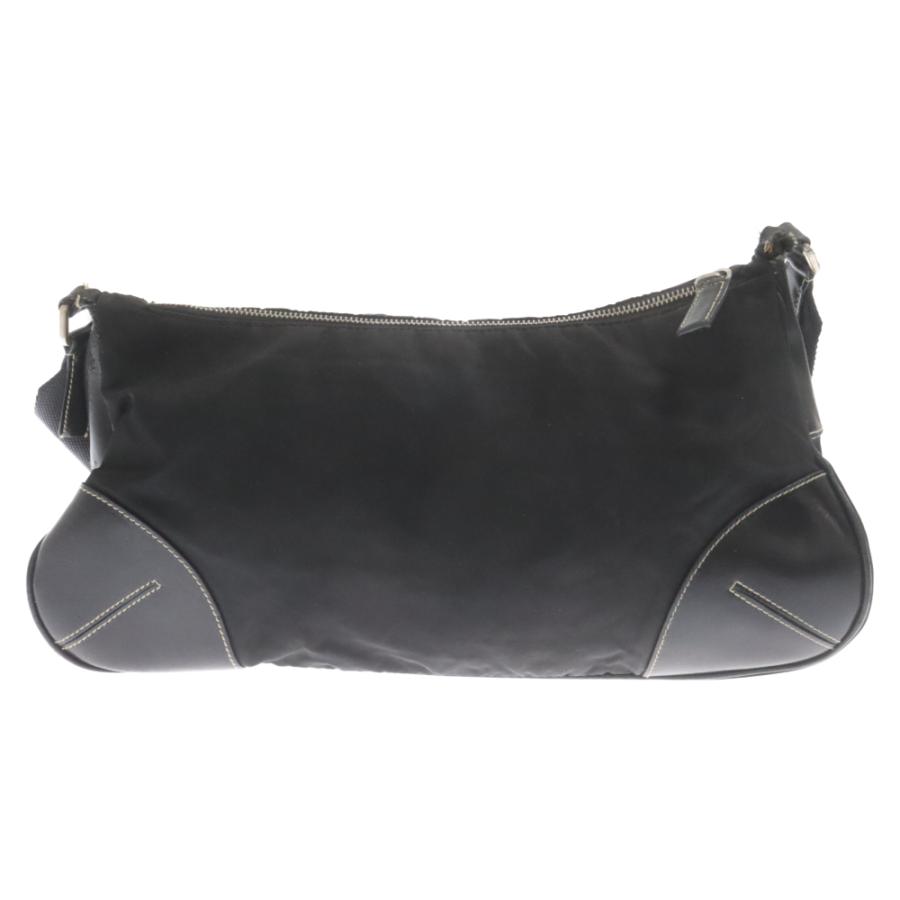 PRADA ブラック レザー ショルダーバッグ 三角形デザイン