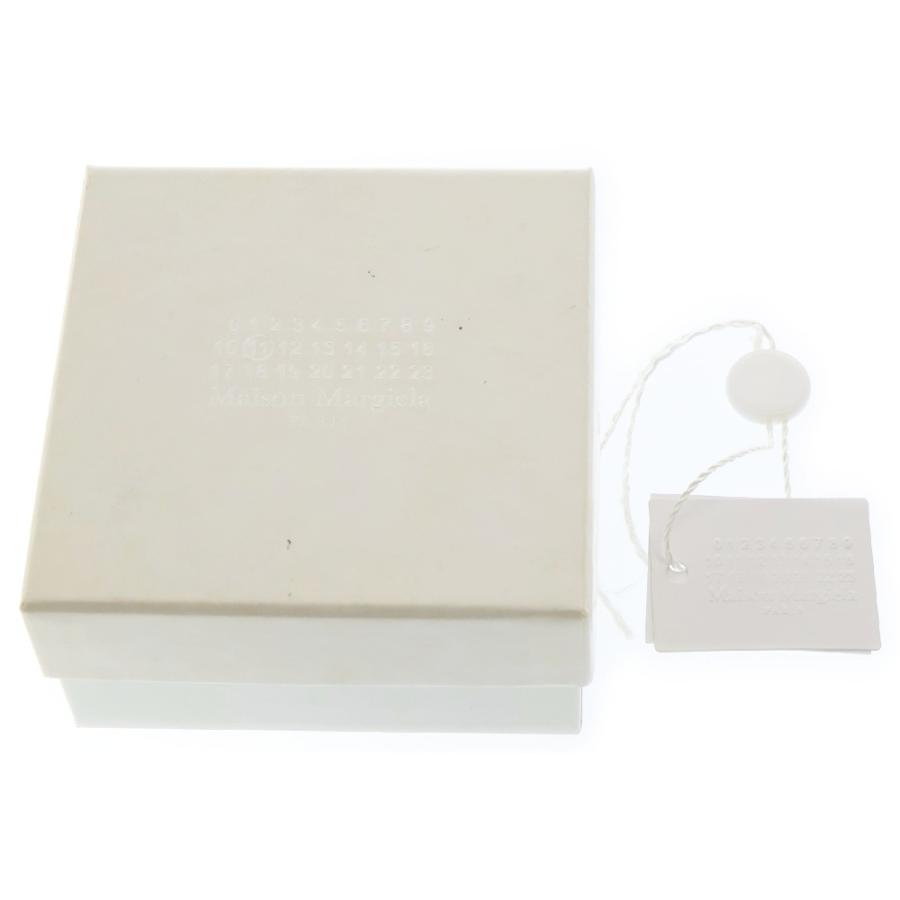 Maison Margiela 11 メゾンマルジェラ11 ナンバーカレンダーデザイン