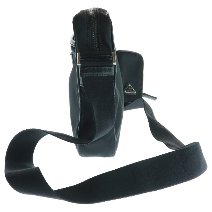 PRADA（プラダ） RE-NYLON トライアングルロゴプレート リナイロン