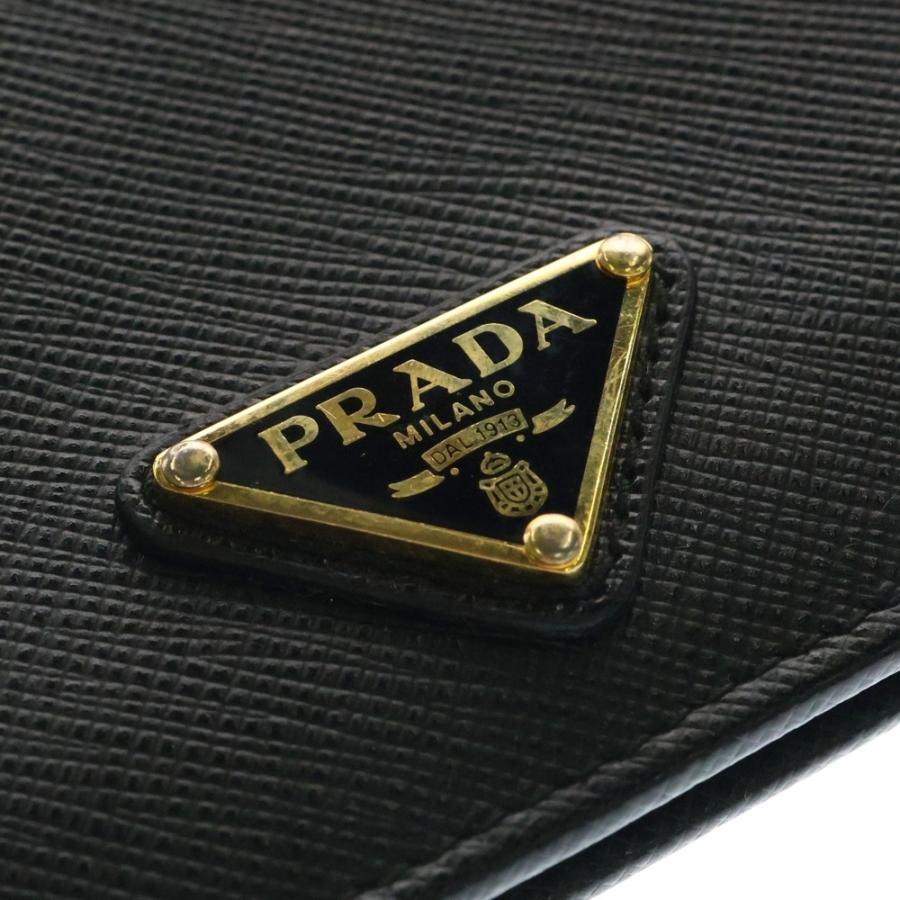 PRADA（プラダ） サフィアーノ トライアングルロゴ 三角プレート 二
