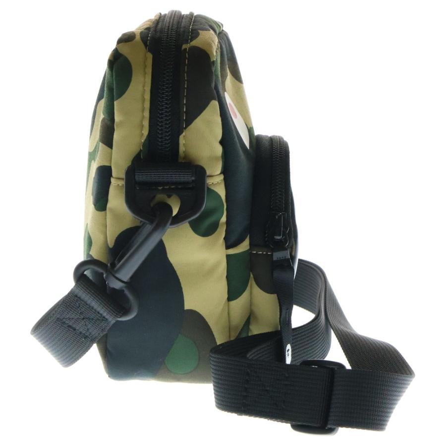 A BATHING APE（アベイシングエイプ） 1ST CAMO SHARK MINI BAG