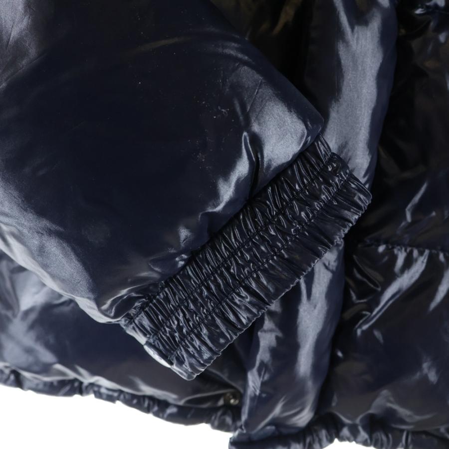 MONCLER（モンクレール） EVEREST エベレスト ロゴワッペンデザイン