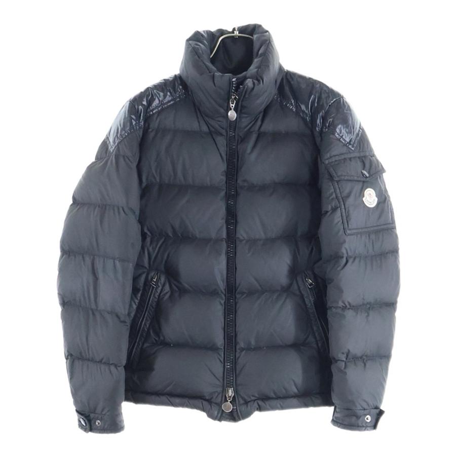 MONCLER（モンクレール） CHEVALIER シュヴァリエ アームロゴデザイン 