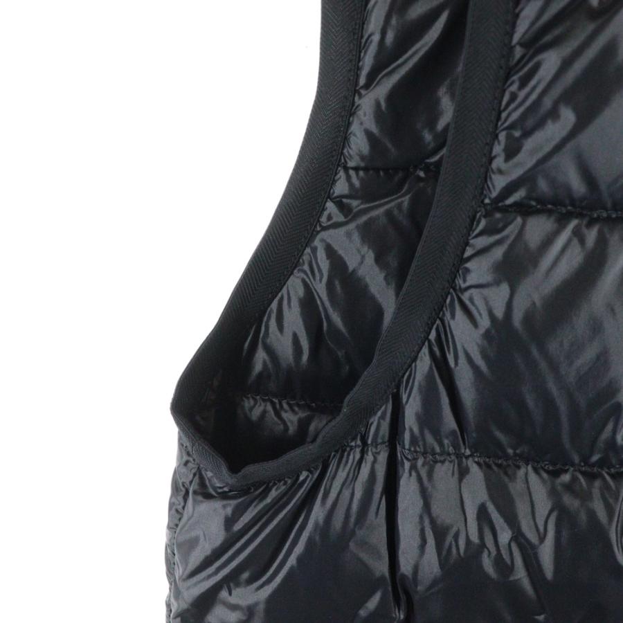 PRADA（プラダ） トライアングルロゴ ジップアップ ダウンベスト