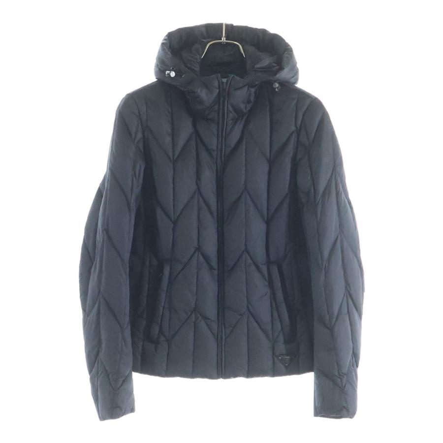 PRADA（プラダ） ロゴプレートデザイン マルチキルティング フーデッド