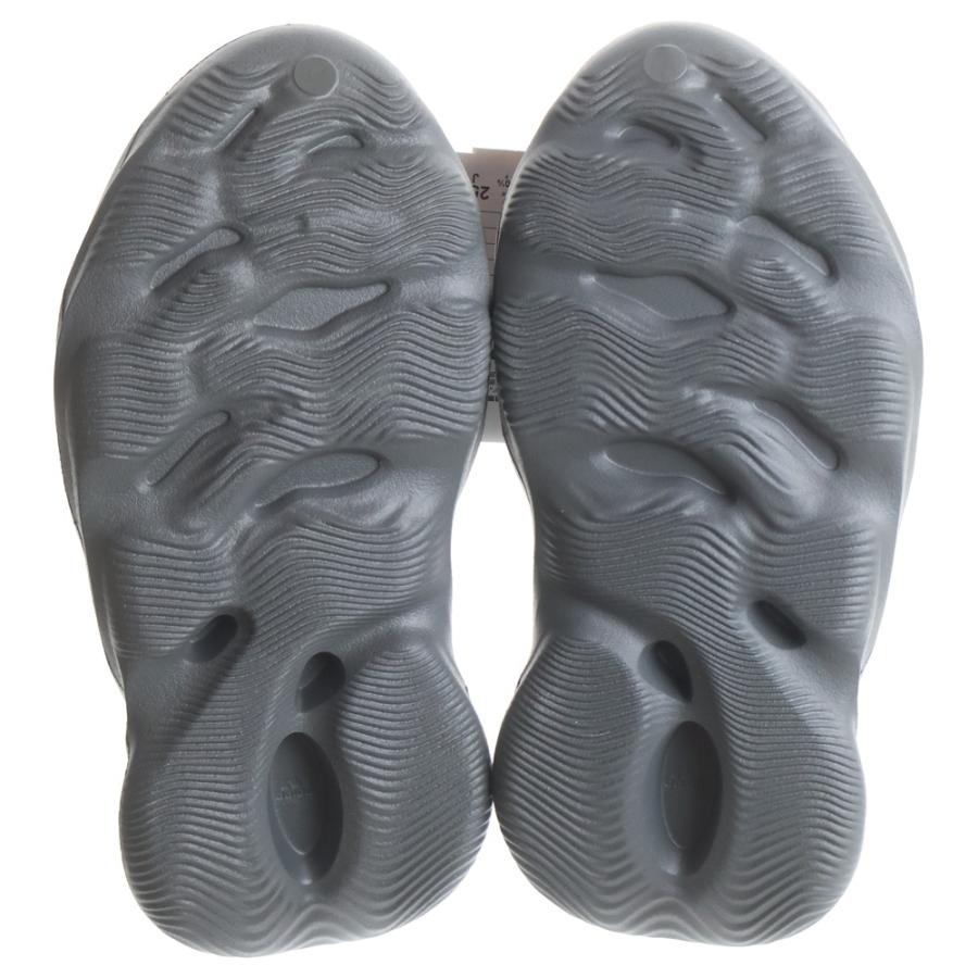 adidas（アディダス） YEEZY Foam Runner Carbon イージーフォーム