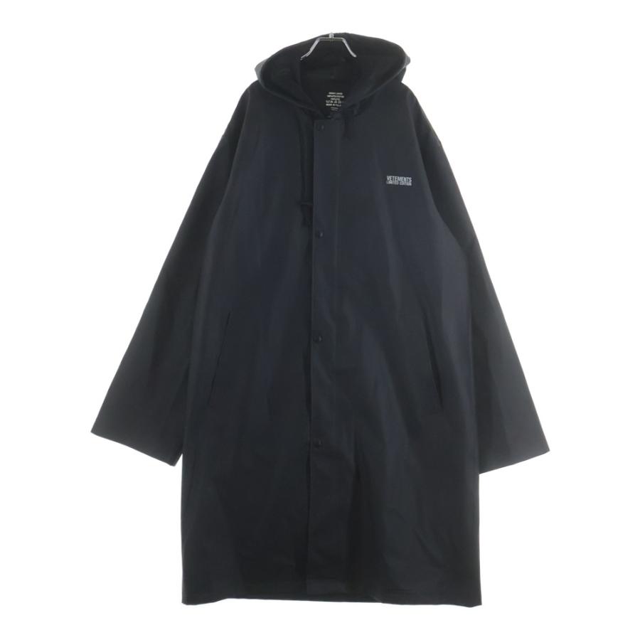 VETEMENTS ヴェトモン フード付き ブラック レインコート VETEMENTS（ヴェトモン） 20SS × スターウォーズ バックロゴプリント