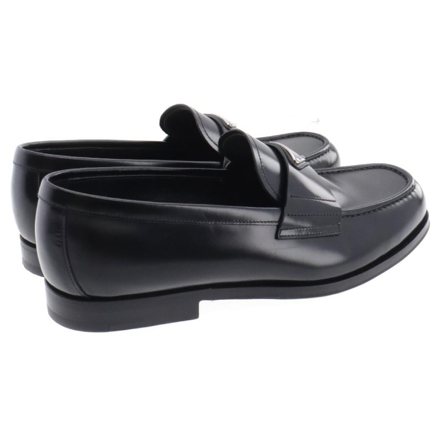 PRADA プラダ 24SS 三角ロゴプレート付き ブラッシュドレザー PRADA プラダ 24SS 三角ロゴプレート付き ブラッシュドレザー