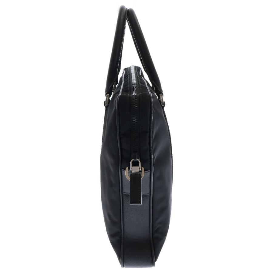 PRADA（プラダ） トライアングル ロゴ プレート ナイロン ショルダー