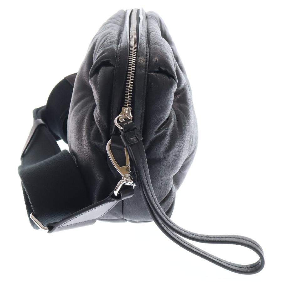 【美品】メゾン マルジェラ【Maison Margiela】11 グラムスラム カメラバッグ ブラック ラムナッパレザー  ショルダーバッグ ポシェット 斜め掛け SB1WB0002 P4300 T8013 GLAM SLAM BAG【Aランク】【中古】 美品】メゾン マルジェラ【Maison Margiela】11 グラムスラム カメラ