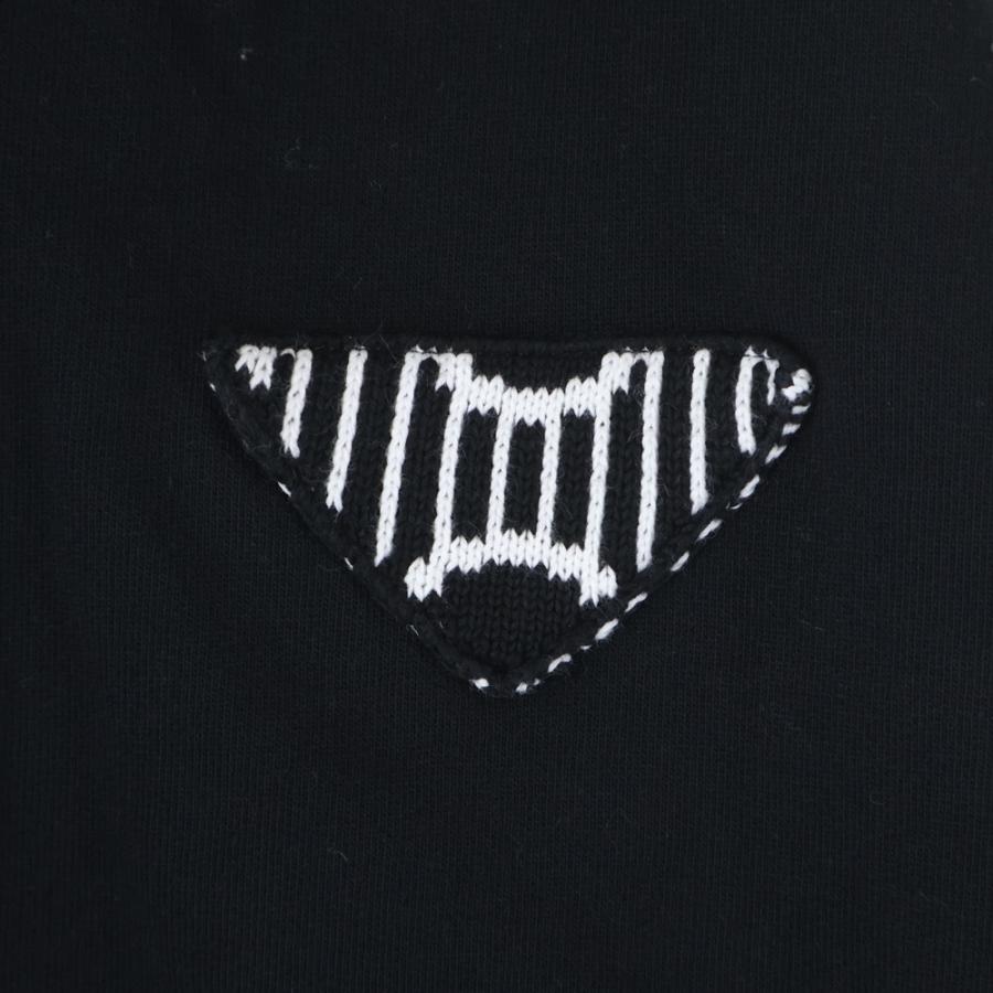 PRADA（プラダ） 22AW ストライクトライアングルロゴ ジップアップ