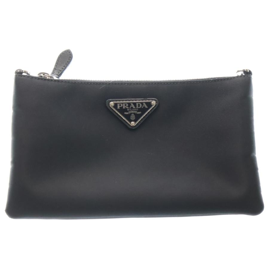 PRADA（プラダ） トライアングルロゴ 三角プレート テスート ナイロン