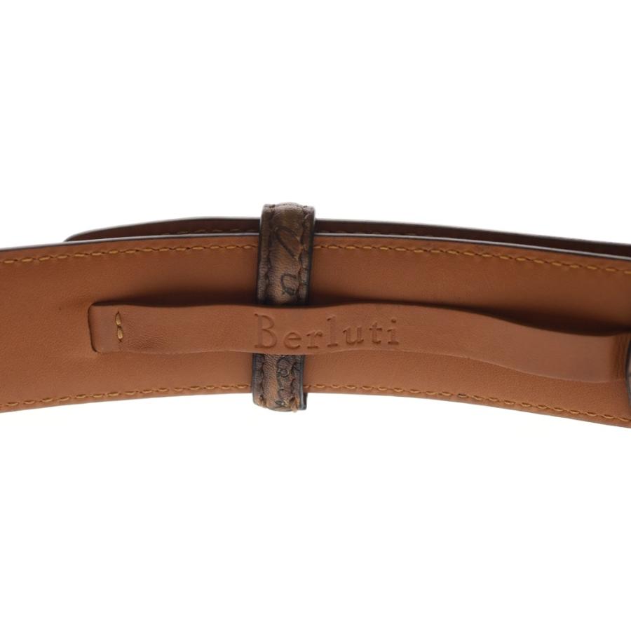 Berluti（ベルルッティ） カリグラフィ スクリット ピンバックル