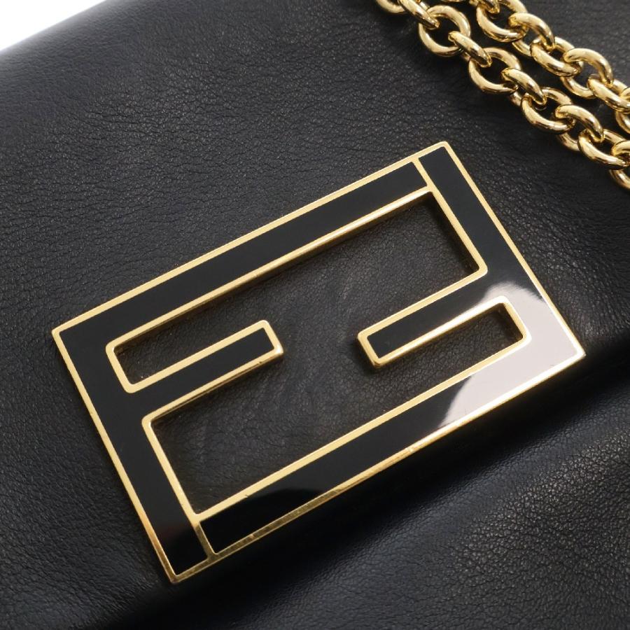FENDI（フェンディ） チェーンショルダーバッグ ブラック レザー