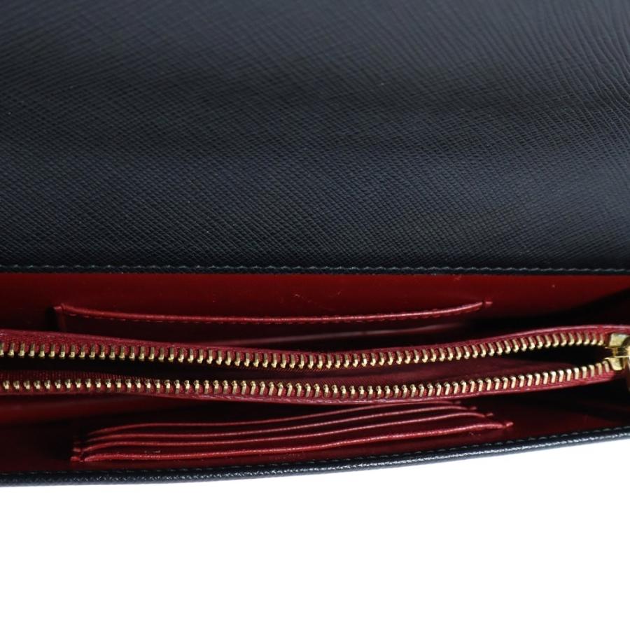 PRADA（プラダ） SAFFIANO LUX サフィアーノラックス レザーチェーン