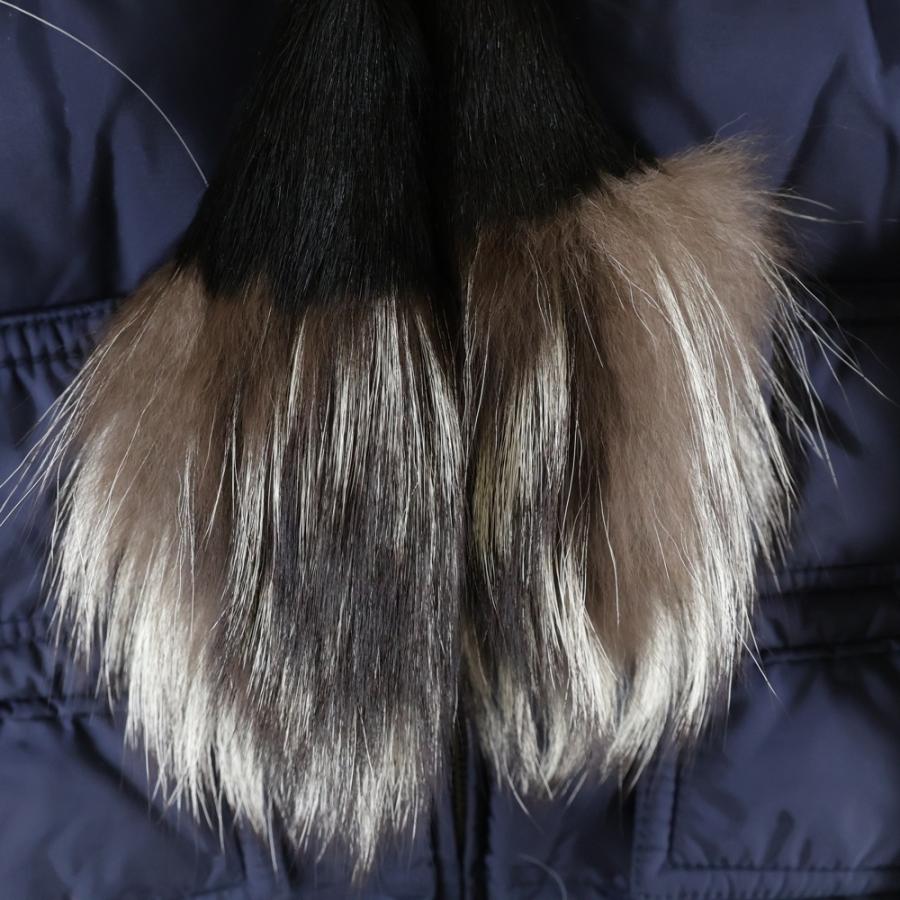 PRADA（プラダ） ラバーワッペンロゴ タッセル フーデッド ジップ
