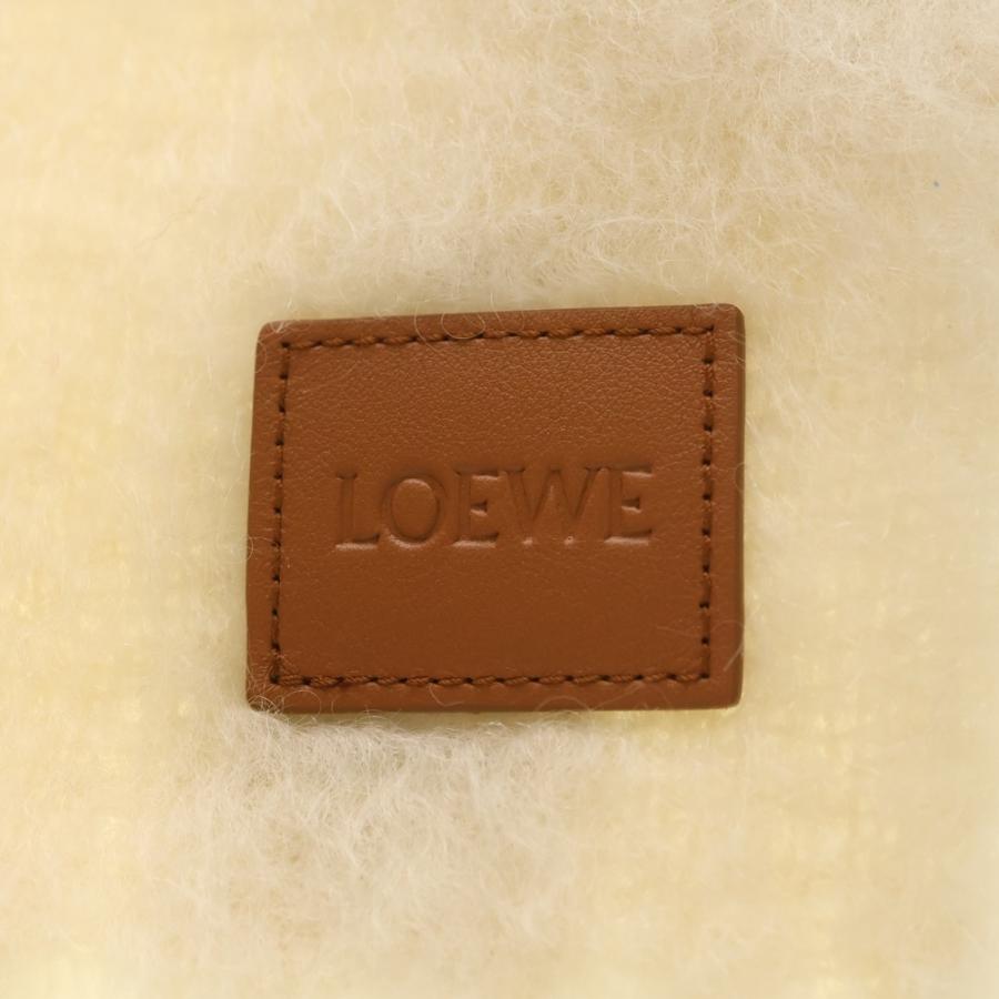 LOEWE ロエベ ロゴ レザーパッチ フリンジ マフラー ホワイト FSA6SS1X05 LOEWE（ロエベ） ロゴ レザーパッチ フリンジ マフラー ホワイト