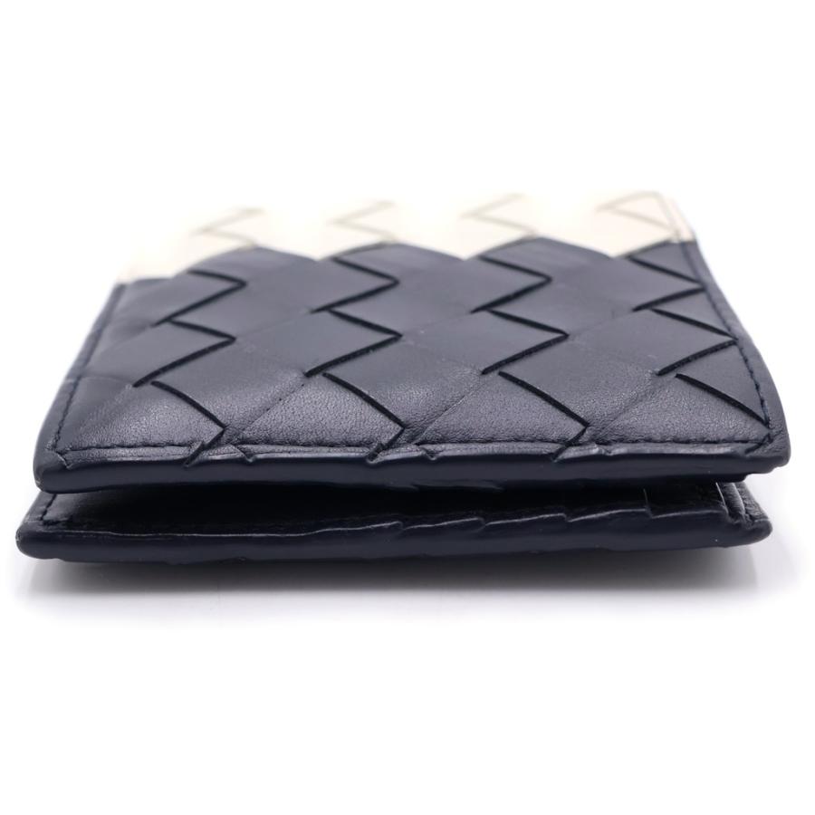 BOTTEGA VENETA（ボッテガ・ヴェネタ） イントレチャート バイカラー