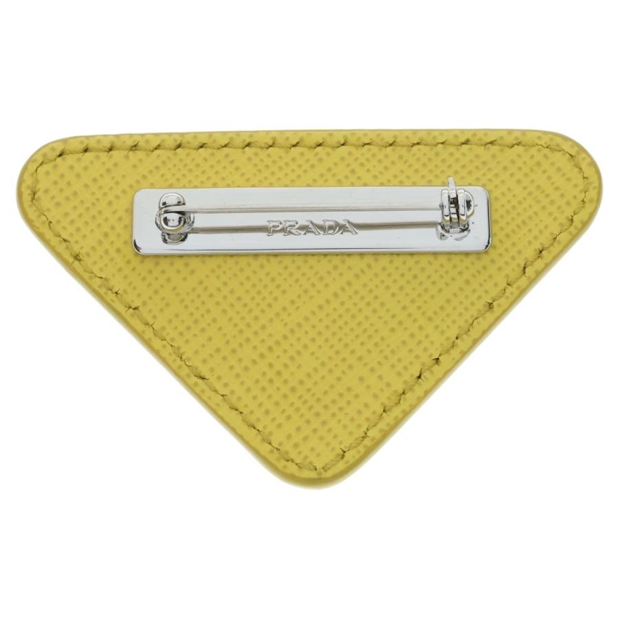 PRADA（プラダ） トライアングルロゴ ブローチ イエロー サフィアーノ