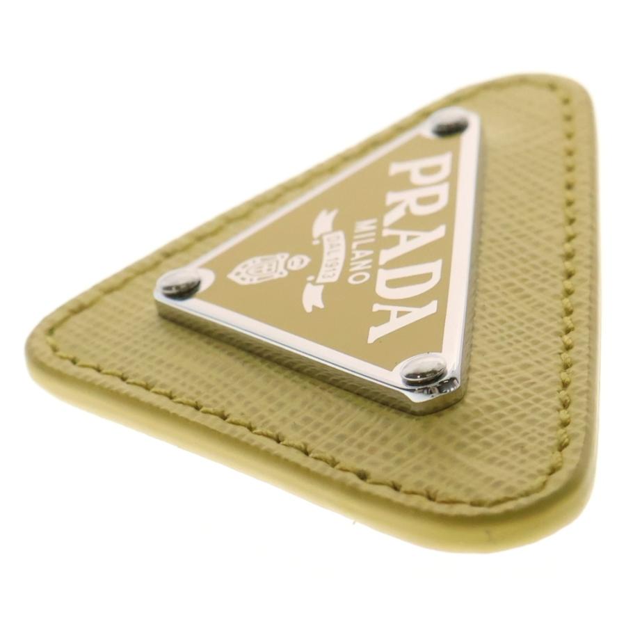 PRADA（プラダ） トライアングルロゴ ブローチ イエロー サフィアーノ