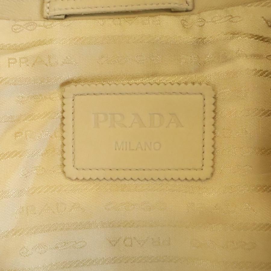 プラダ 23AW バック トライアングルロゴ ラムスキン レザー クロップド ショート ジップアップジャケット ベージュ レディース 58A121の画像