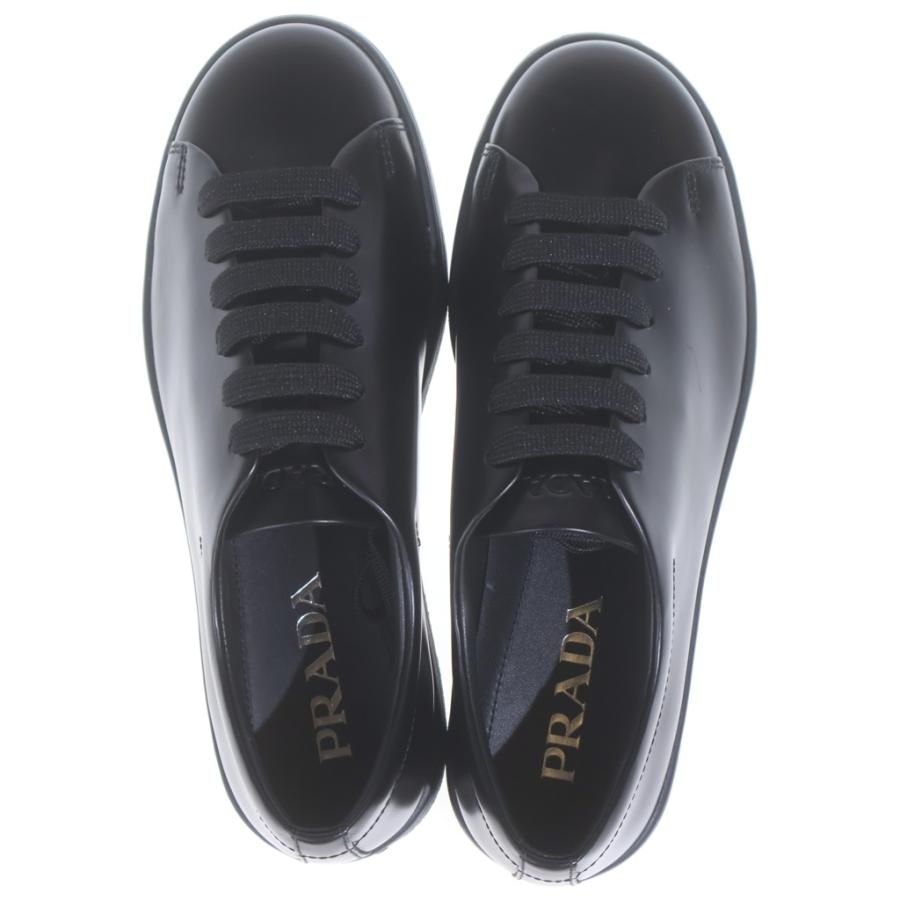 PRADA（プラダ） ブラッシュドレザー レースアップ ローカットシューズ 