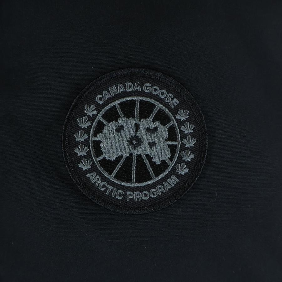 CANADA GOOSE（カナダグース） ワッペンロゴ ジップアップ ダウン