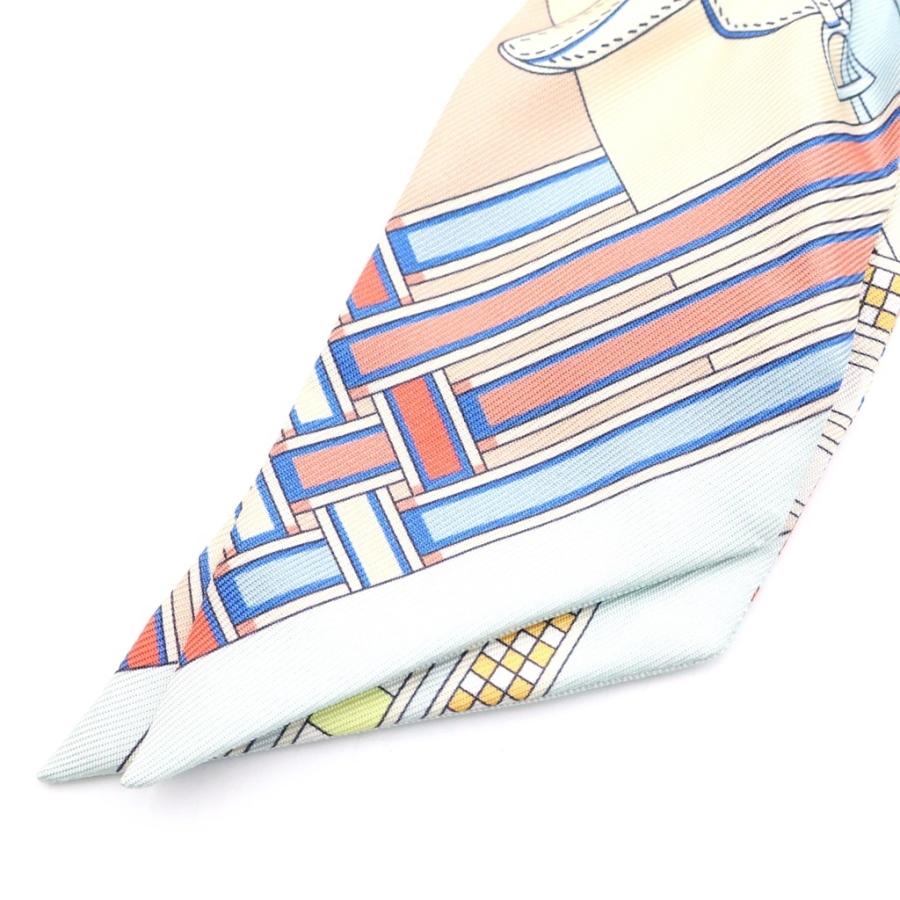 HERMES（エルメス） ツイリー 馬勒とチャーム シルクスカーフ ベージュ