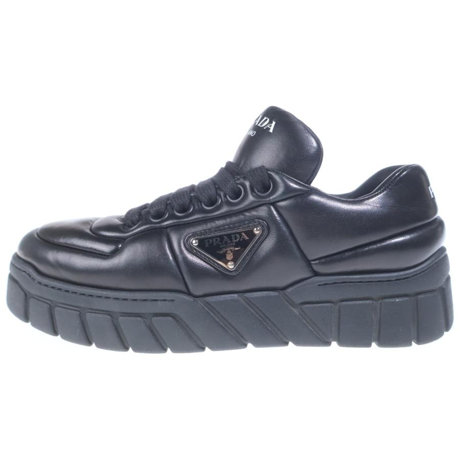 PRADA（プラダ） ダウンタウン トライアングルロゴ スニーカー