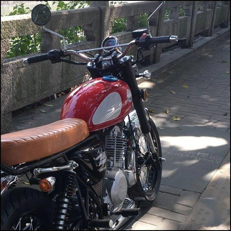 トラッカーバー 汎用 レトロな 22×770mm カスタムハンドルバー トラッカー スクランブラー オフロード系モデル :un-m-03772:ショップDoReMi - 通販 - トラッカーバー 汎用 レトロな 22×770mm カスタムハンドルバー トラッカー スクランブラー オフロード系モデル :un-m-03772:ショップDoReMi - 通販 -