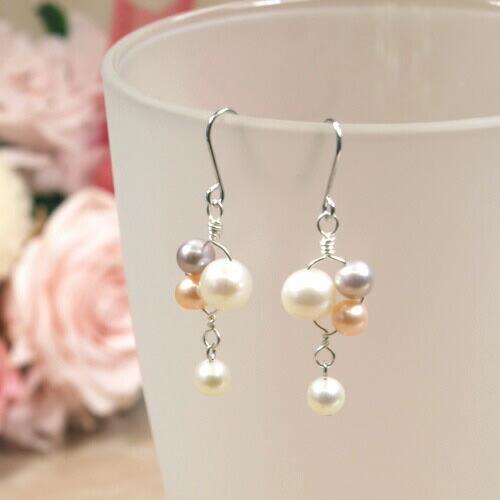 メール便 マルチカラー ピアス イヤリング 3色 淡水パール ピアス 真珠 クリスマス ギフトに プレゼントに | 