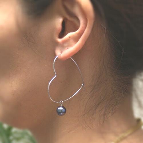 メール便 ハート フープ パール ピアス クロ染 ホワイト 淡水パール 真珠 レディース クリスマス ギフトに プレゼントに |  | 04