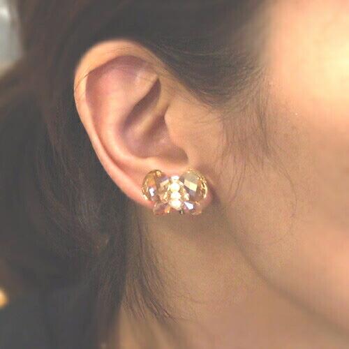 ギフトケース入り スワロフスキー ちょうちょ リボン パール ピアス イヤリング 淡水真珠 バタフライ レディース クリスマス ギフトに プレゼントに |  | 02