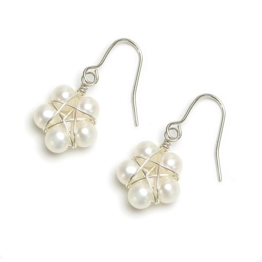 メール便 ピアス イヤリング ペンタゴンスターフラワー パール お花パール フックピアス 淡水真珠 淡水パール レディース プチプラ ステンレスピアス |  | 01