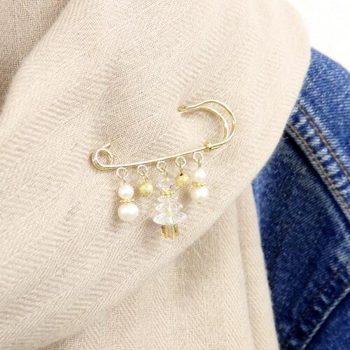 クリスマスツリー 雪だるま ブローチ カブトピン スワロフスキー 淡水真珠 スノーマン メタルボール ショールピン パール Xmas プレゼント ギフト |  | 06