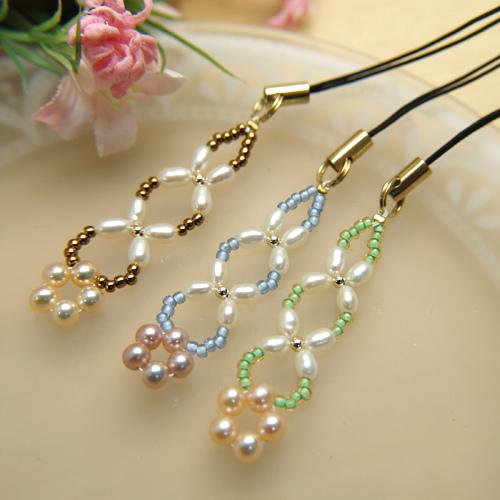 パールフラワー 携帯 ストラップ 淡水真珠 お花 モチーフ ビーズ クリスマス ギフトに プレゼントに | 