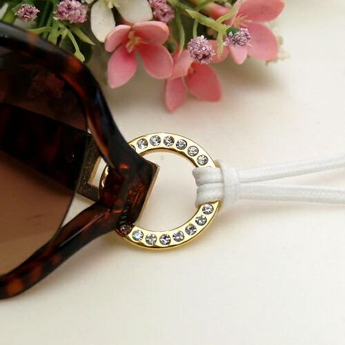 メール便 メガネホルダー グラスホルダー キラキラ ラインストーン メタルリング ネックレス ペンダント 平紐 眼鏡ホルダー 首掛け おしゃれ メンズ レディース |  | 06