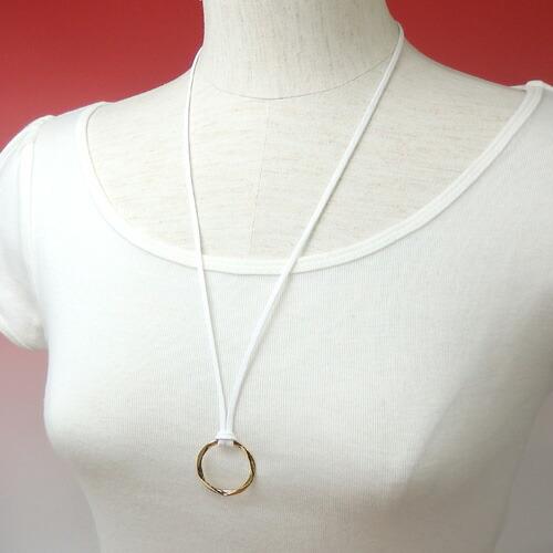 メール便 メガネホルダー ペンタゴン 眼鏡ホルダー リング 平紐 ネックレス ペンダント グラスホルダー サングラスかけ おしゃれ メンズ レディース |  | 03