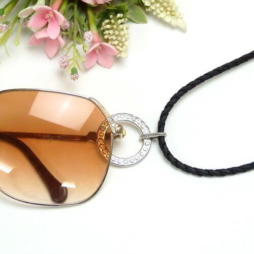 メール便 メガネホルダー キラキラ ラインストーン メタルリング 四つ編みコード ネックレス ペンダント グラスホルダー サングラスかけ 眼鏡ホルダー 老眼鏡 |  | 06