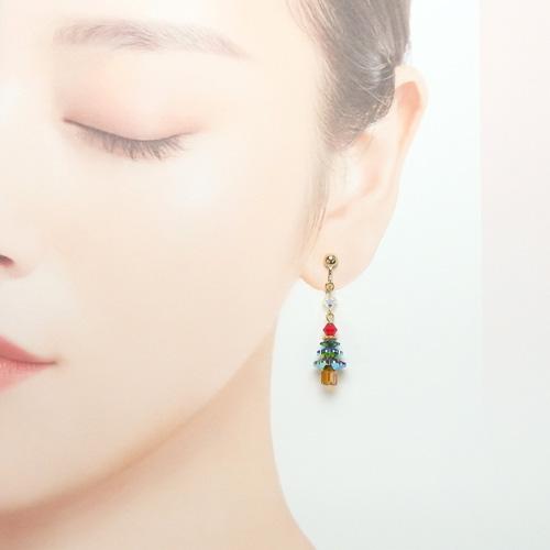 ギフトケース入り クリスマスツリー ＆ 雪だるま スワロフスキー ピアス チタンピアス イヤリング スノーマン レディース プレゼント ギフト 爆買 |  | 08