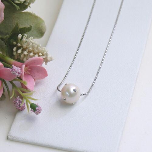 ギフトケース入り キラパール スルーネックレス 大粒淡水真珠 スワロフスキー ペンダント 淡水パール ギフト商品 クリスマス ギフトに プレゼントに | 