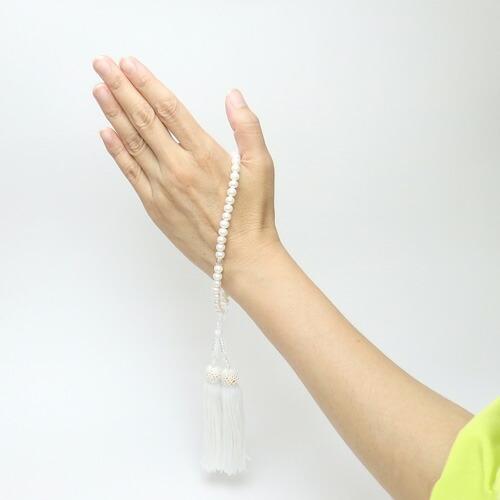 念珠 淡水真珠 淡水パール 6〜6.5mm 念珠ケース付き 数珠 念誦 正絹 紫房 白房 ピンク房 クリスマス ギフトに プレゼントに |  | 03