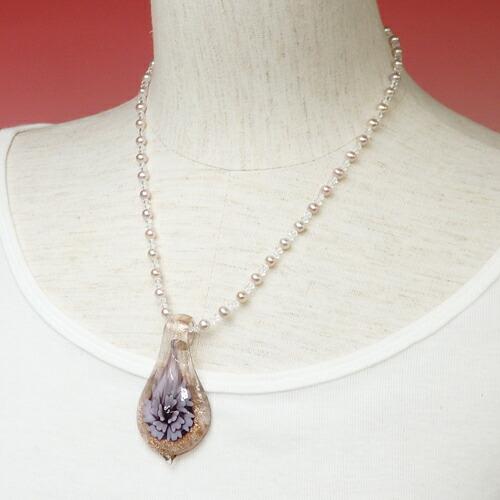 メール便 一点モノ ガラス ペンダントトップ 淡水真珠 ネックレス 2 パープルネックレス ガラス細工 スワロフスキー 淡水パール トンボ玉 ガラス 花 フラワー |  | 10