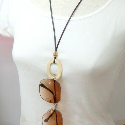 メール便 メガネホルダー オーバル ウッド ラウンド ウッド ネックレス ペンダント サングラスかけ 老眼鏡 軽量 首掛け おしゃれ レディース グラスホルダー |  | 04